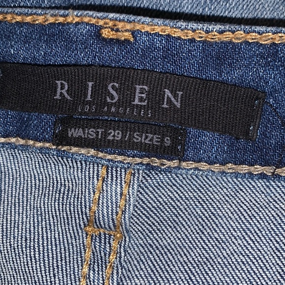 Risen high rise flare raw hem distressed jeans Women’s size 9 - Picture 11 of 11